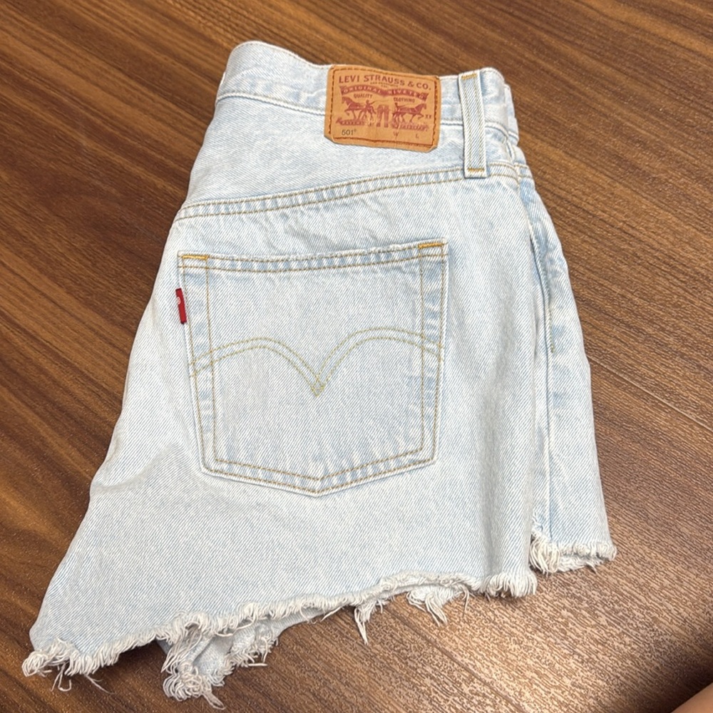 Levi’s 501 shorts